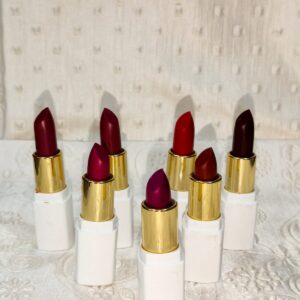 Long-Lasting Matte Lipstick – Smooth, High-Pigment, Transfer-Proof