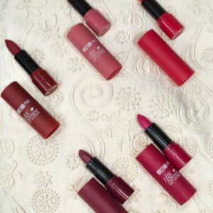 Matte Lipstick – Smooth, High-Pigment, Transfer-Proof
